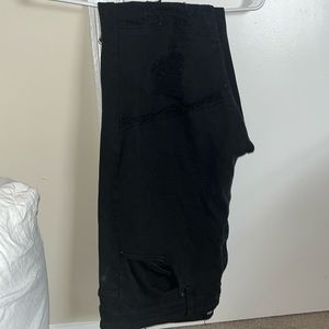 Black ripped jeans. Size 42x32